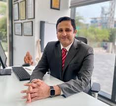 Dr Aditya Kapoor